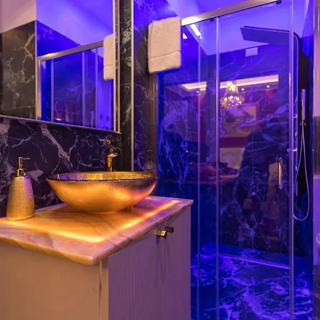 Royal Relais בית הארחה *